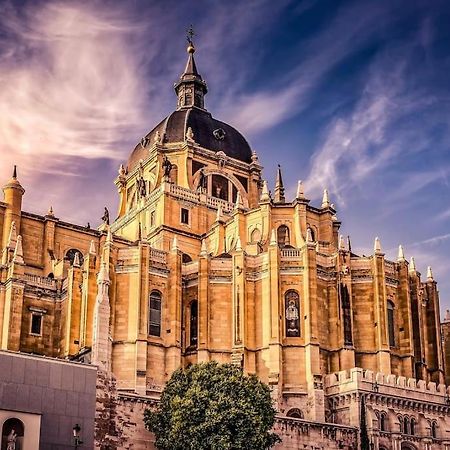 Precioso Apartamento Junto A La Plaza Mayor Madrid Bagian luar foto