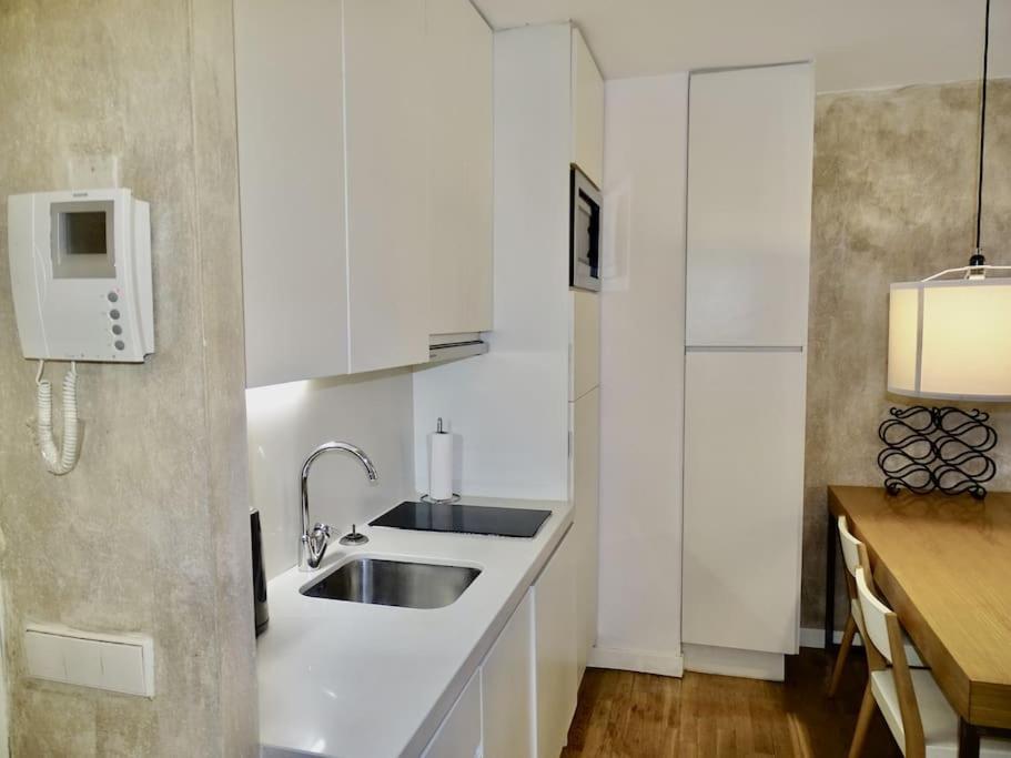 Precioso Apartamento Junto A La Plaza Mayor Madrid Bagian luar foto
