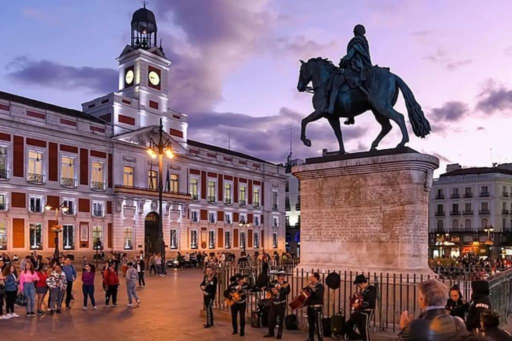 Precioso Apartamento Junto A La Plaza Mayor Madrid Bagian luar foto
