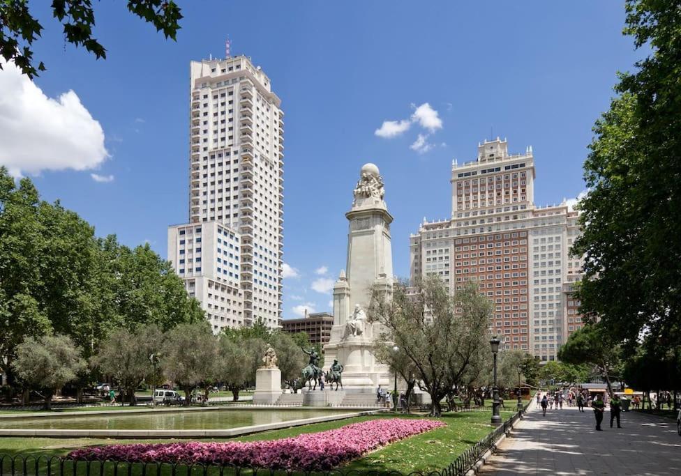 Precioso Apartamento Junto A La Plaza Mayor Madrid Bagian luar foto