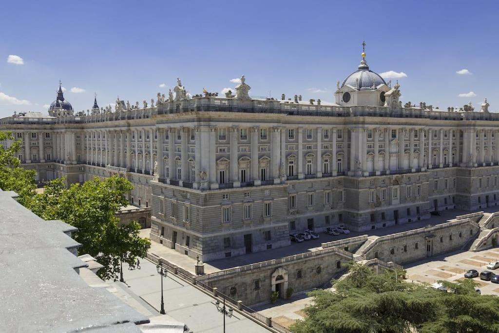 Precioso Apartamento Junto A La Plaza Mayor Madrid Bagian luar foto